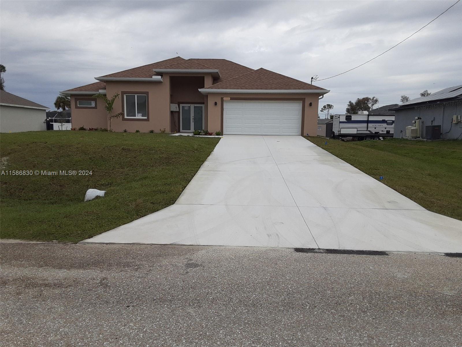 A11586830 Property Photo 1