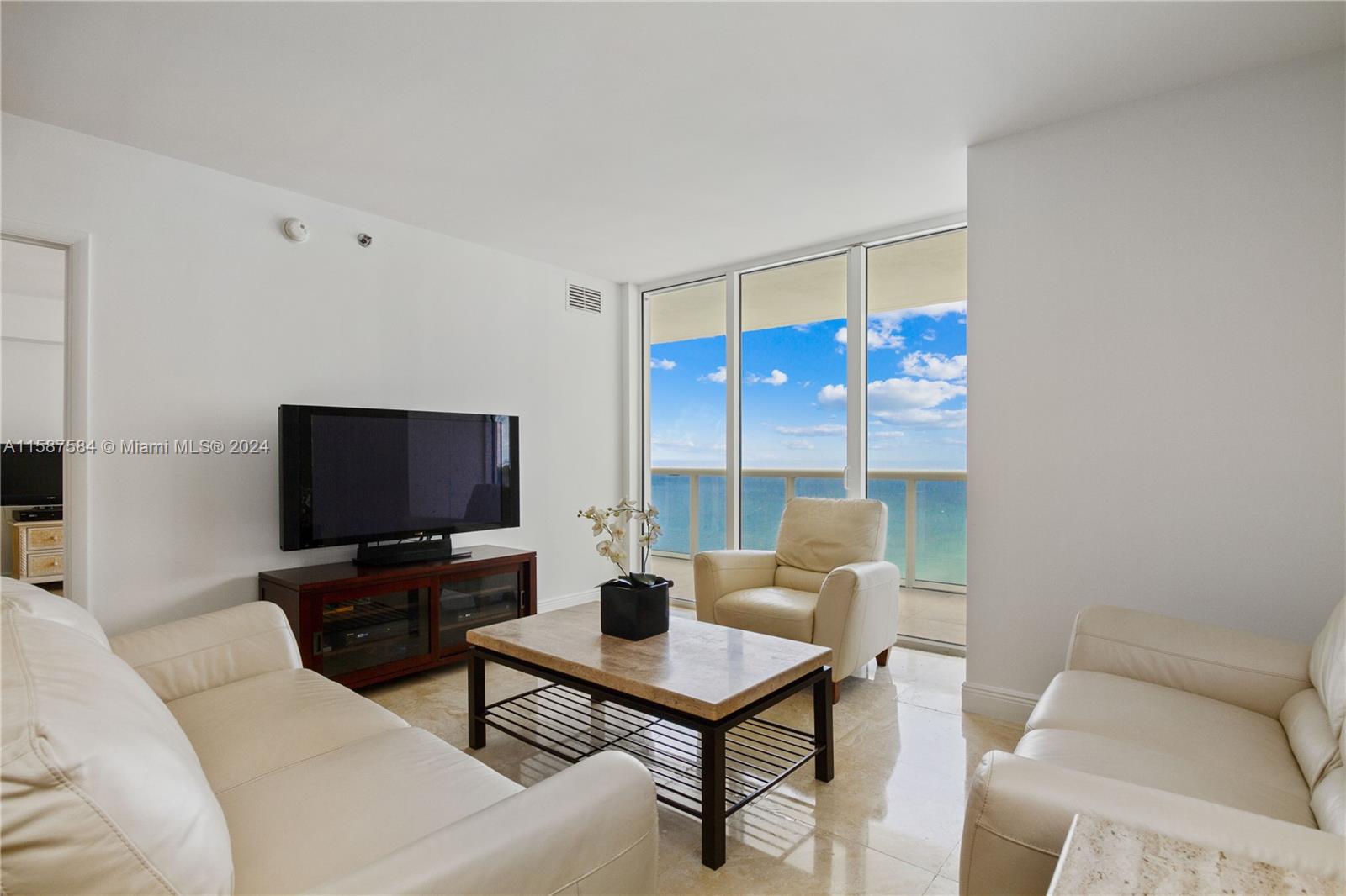 1830 S Ocean Dr 4204 Property Photo 2