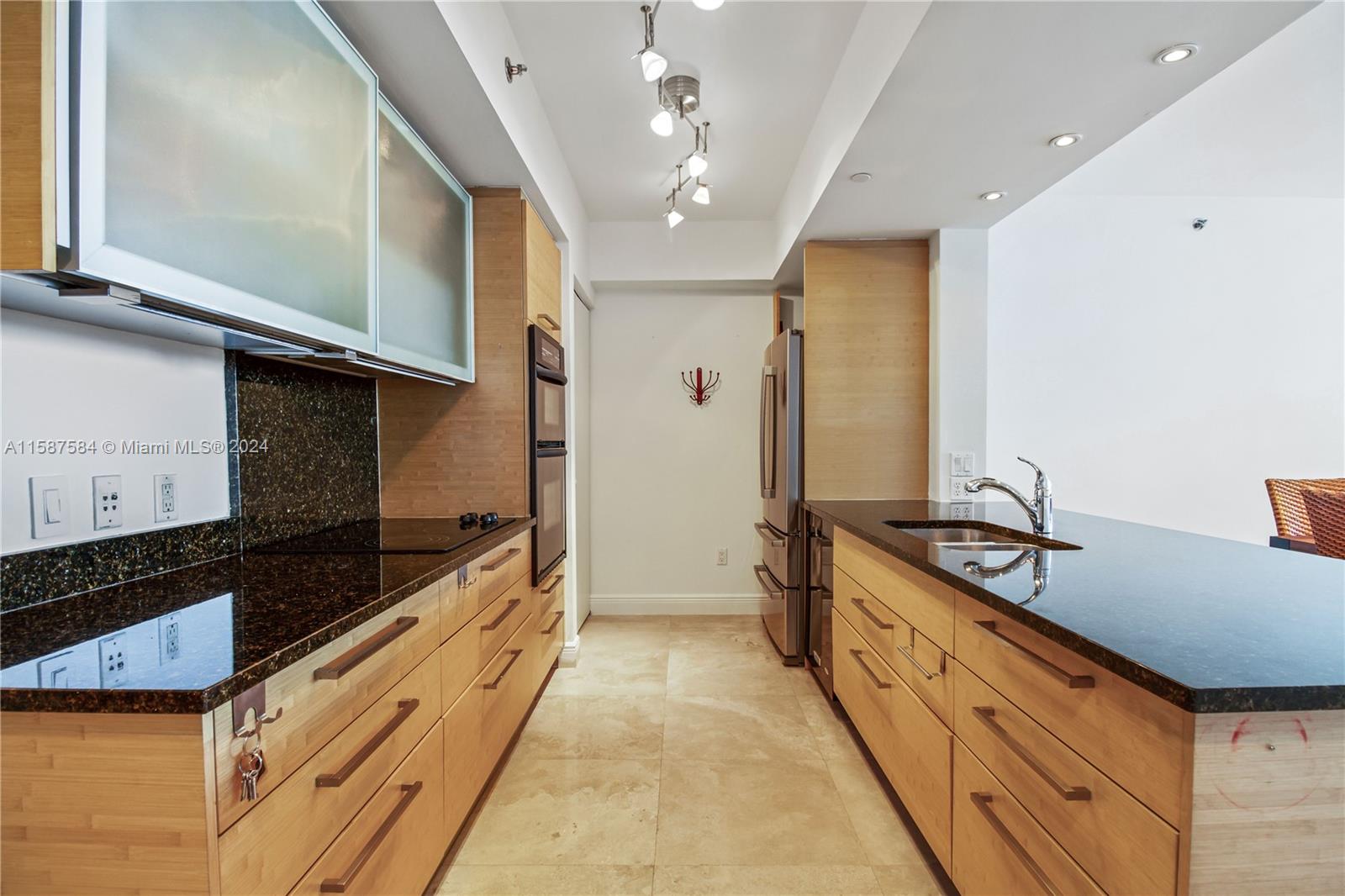 1830 S Ocean Dr 4204 Property Photo 12