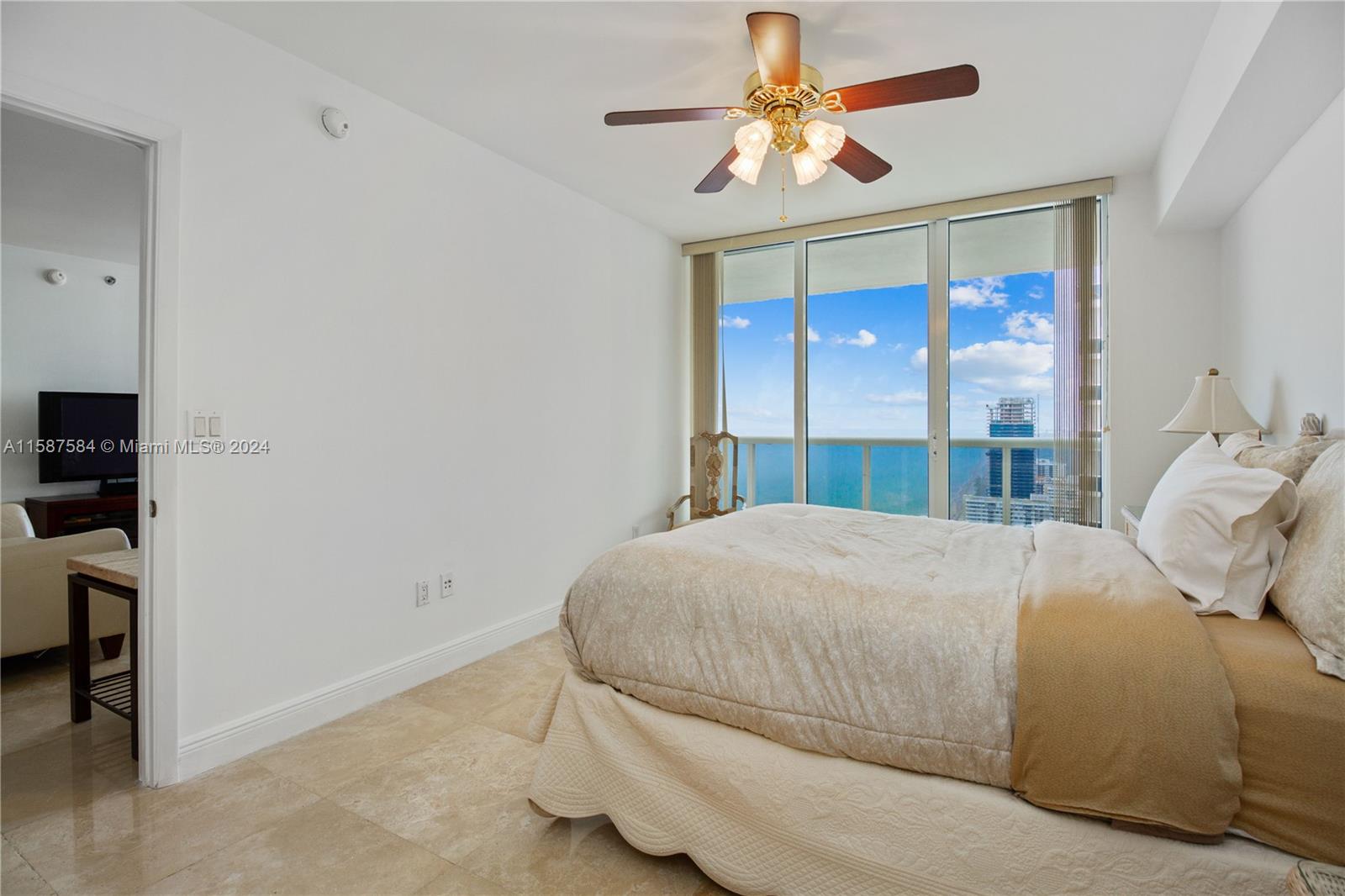 1830 S Ocean Dr 4204 Property Photo 20