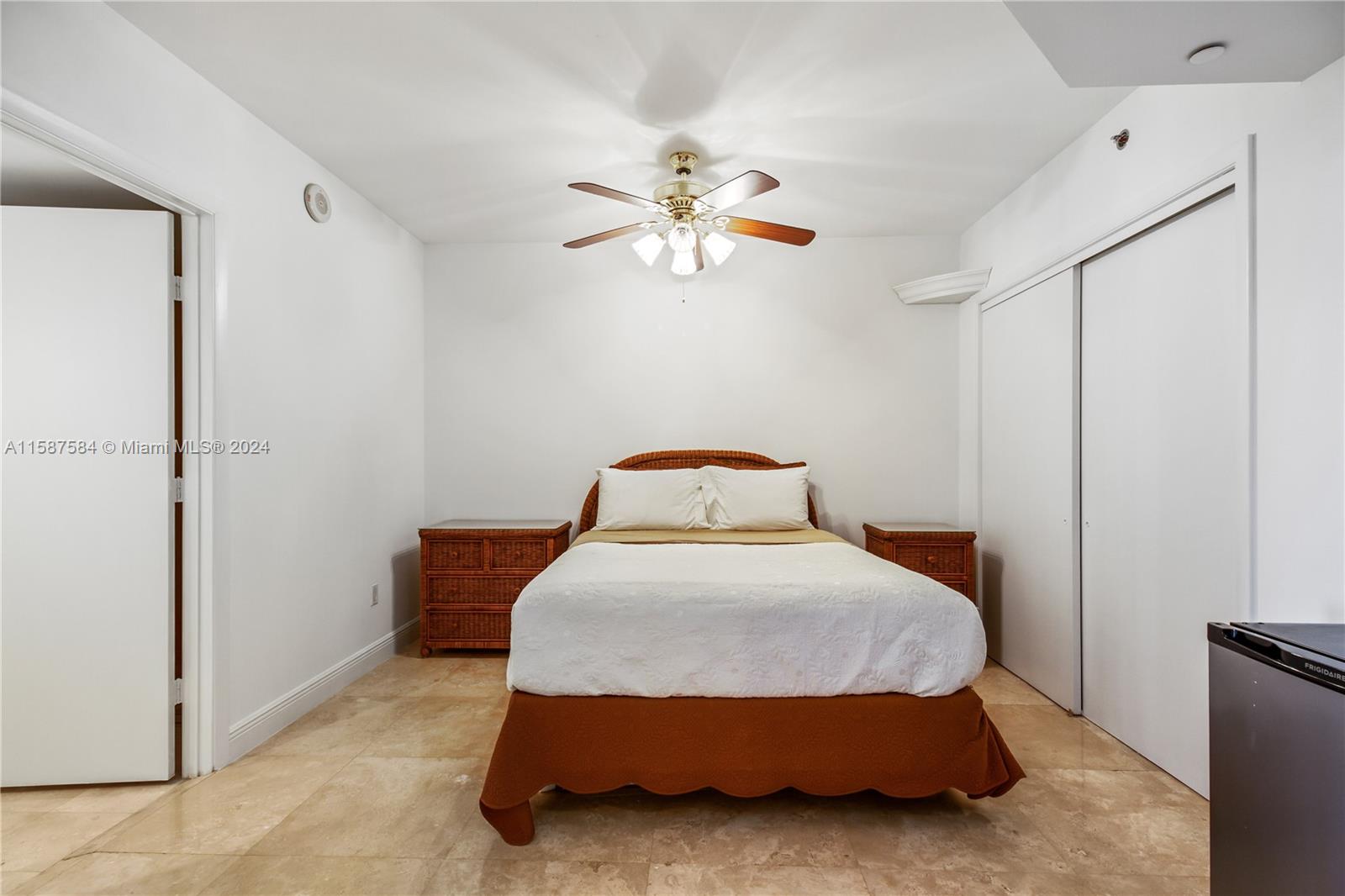 1830 S Ocean Dr 4204 Property Photo 22