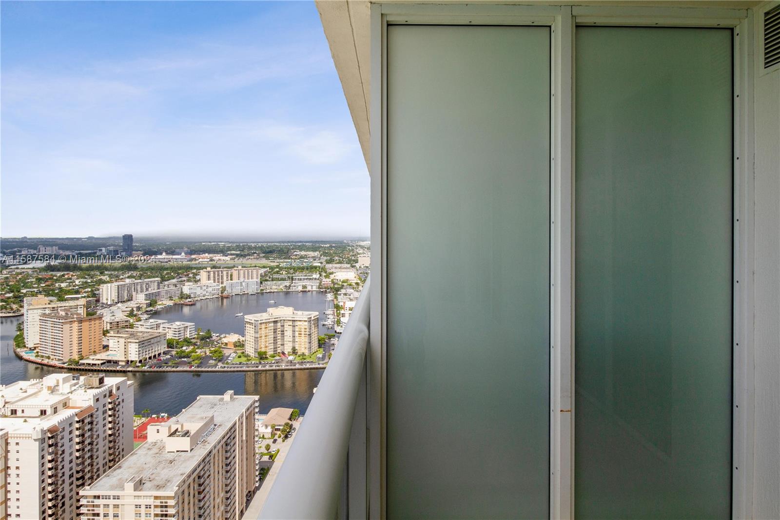 1830 S Ocean Dr 4204 Property Photo 25