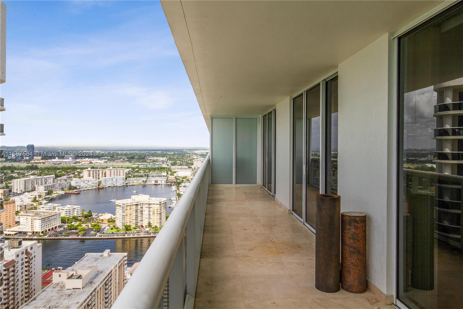 1830 S Ocean Dr 4204 Property Photo 27