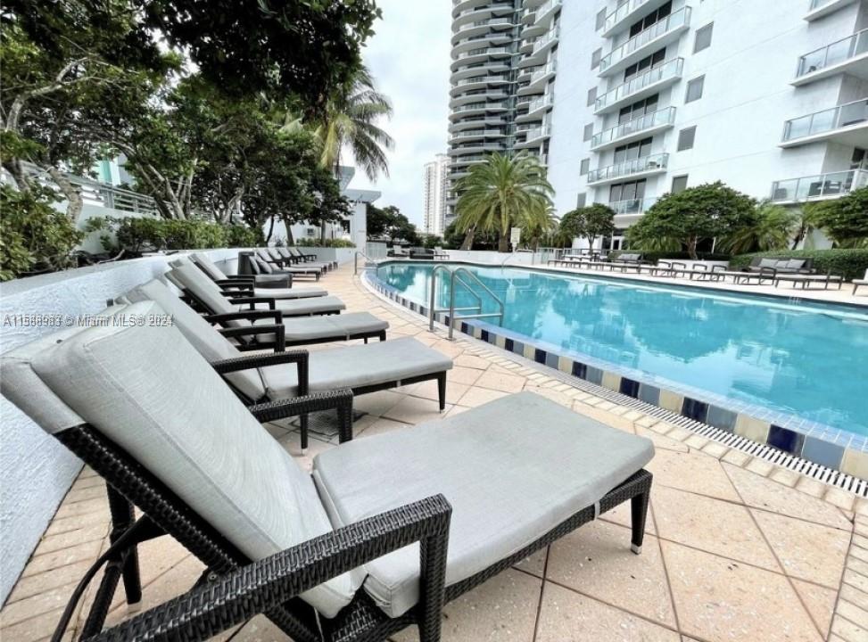 1060 Brickell Ave 1203 Property Photo 2