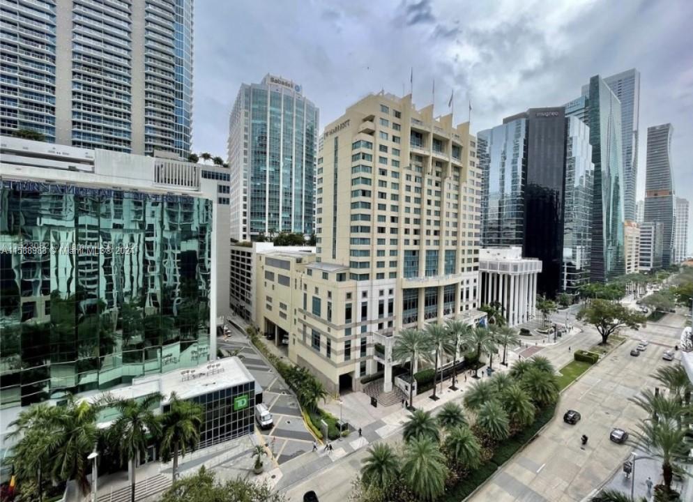 1060 Brickell Ave 1203 Property Photo 3