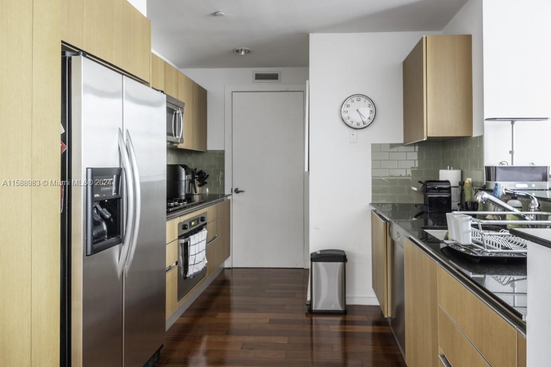 1060 Brickell Ave 1203 Property Photo 5