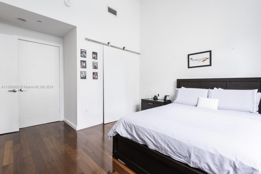1060 Brickell Ave 1203 Property Photo 9