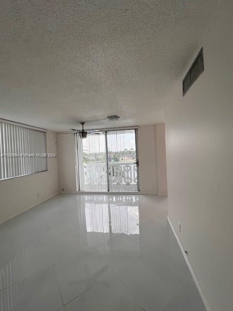 3113 S Ocean Dr 410 Property Photo 6