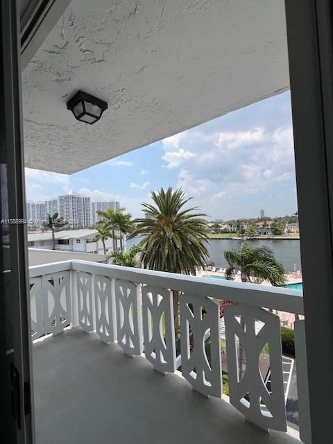 3113 S Ocean Dr 410 Property Photo 10