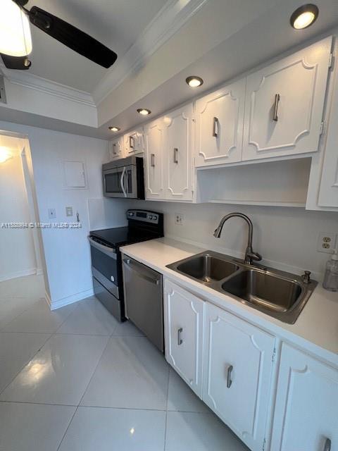 3113 S Ocean Dr 410 Property Photo 15