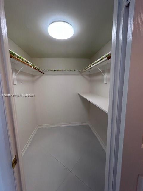 3113 S Ocean Dr 410 Property Photo 28