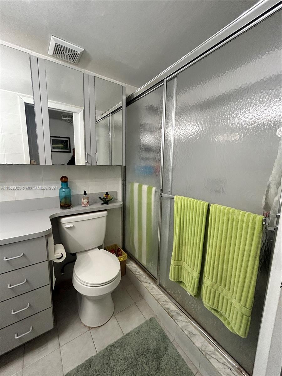 5050 Nw 7th St Ph1 Property Photo 19