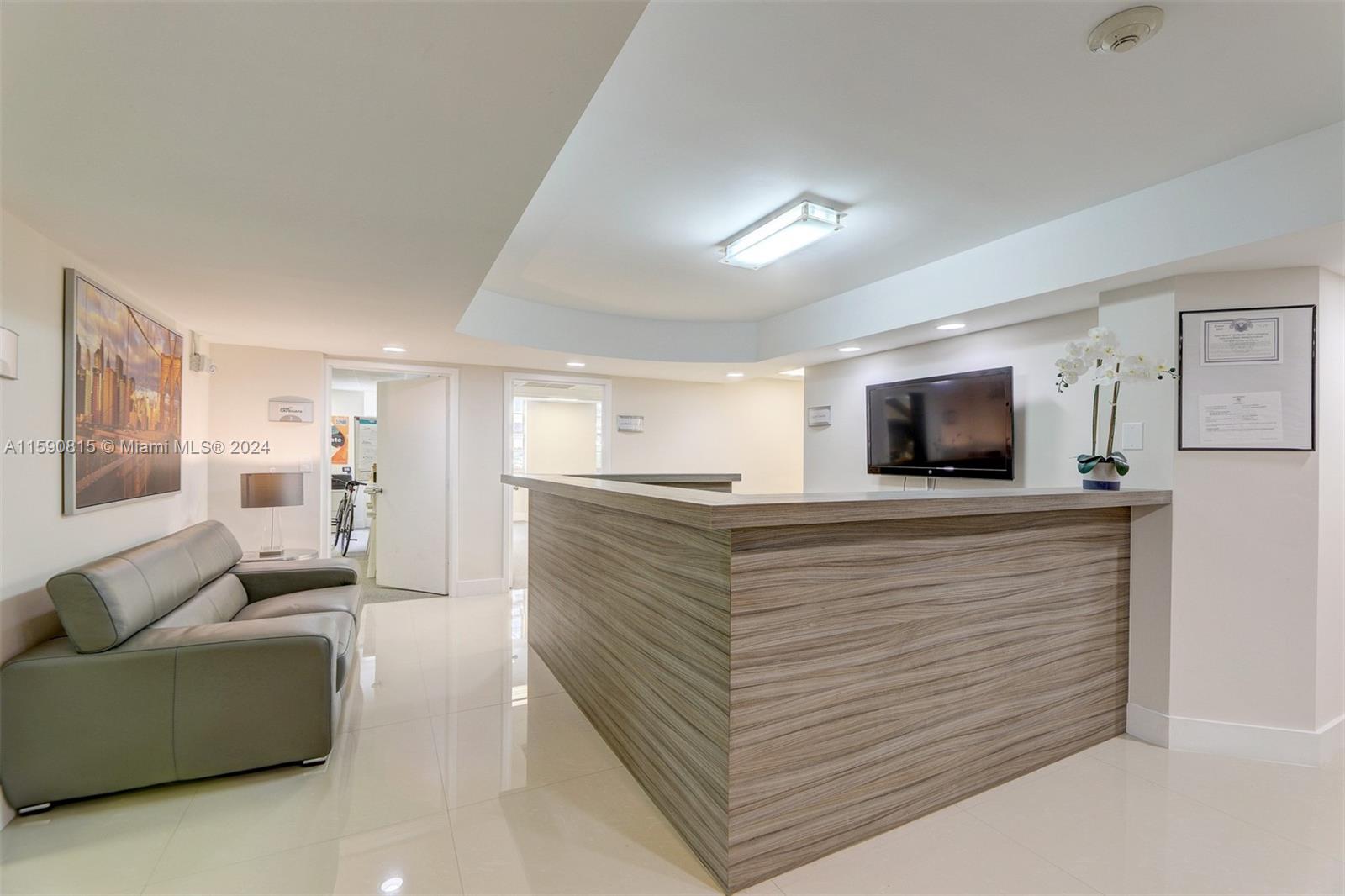 825 Brickell Bay Dr 246- 2 Property Photo 5
