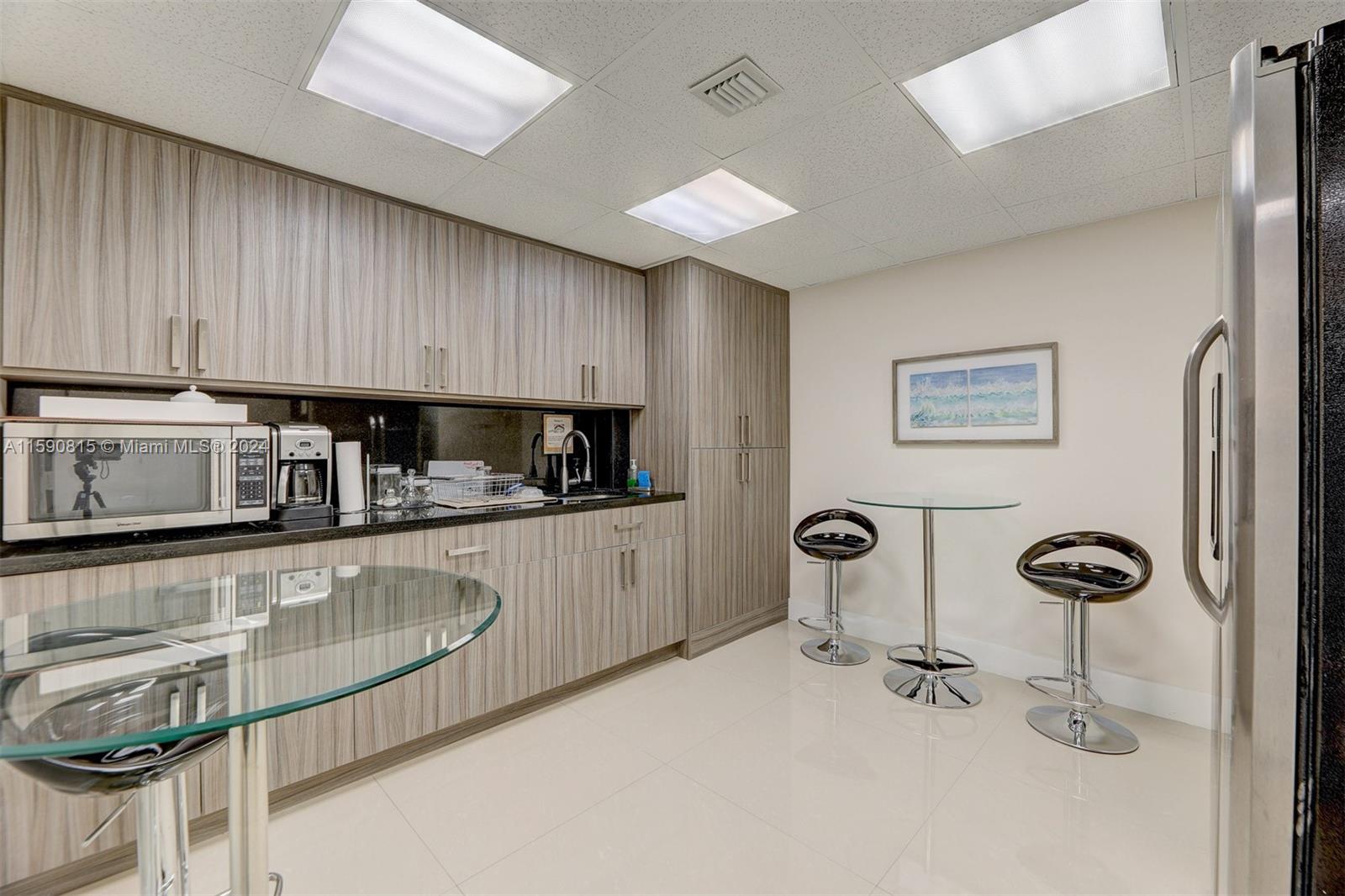 825 Brickell Bay Dr 246- 2 Property Photo 7