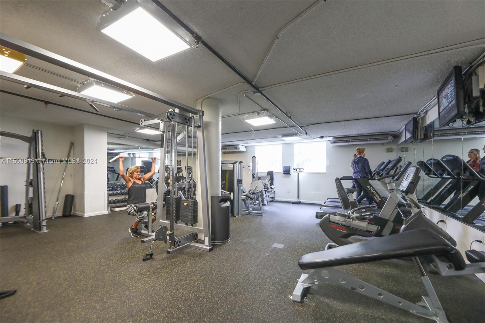 825 Brickell Bay Dr 246- 2 Property Photo 23