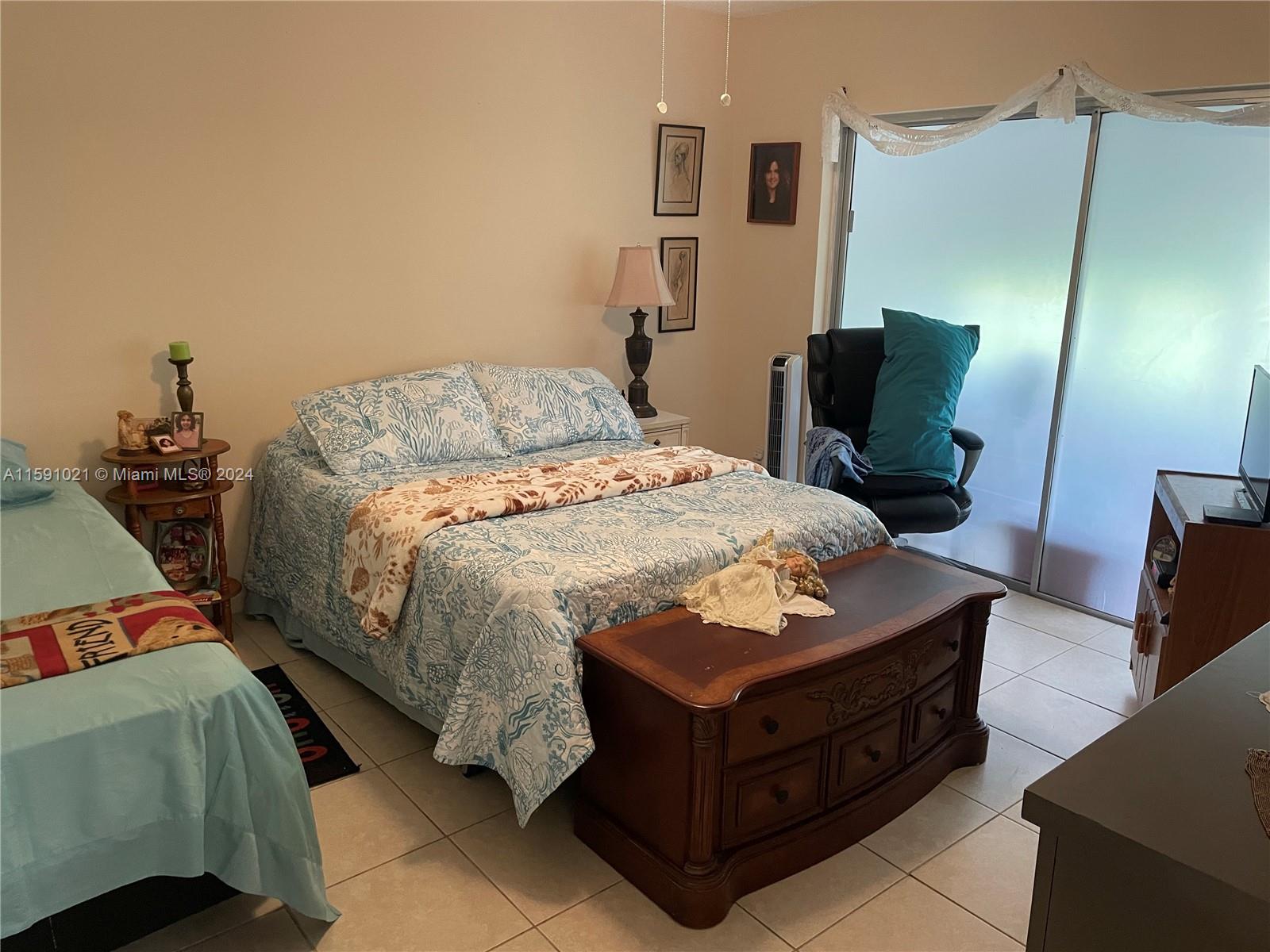2300 Park Ln 105 Property Photo 13
