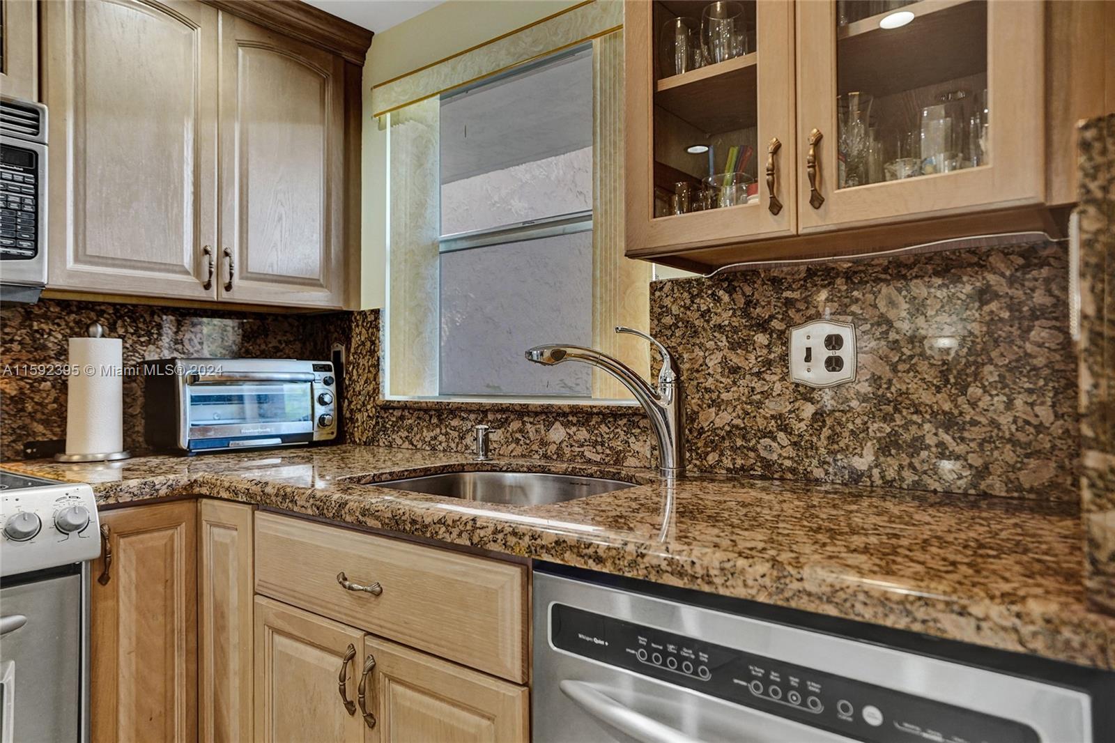 9440 Sunrise Lakes Blvd 111 Property Photo 5