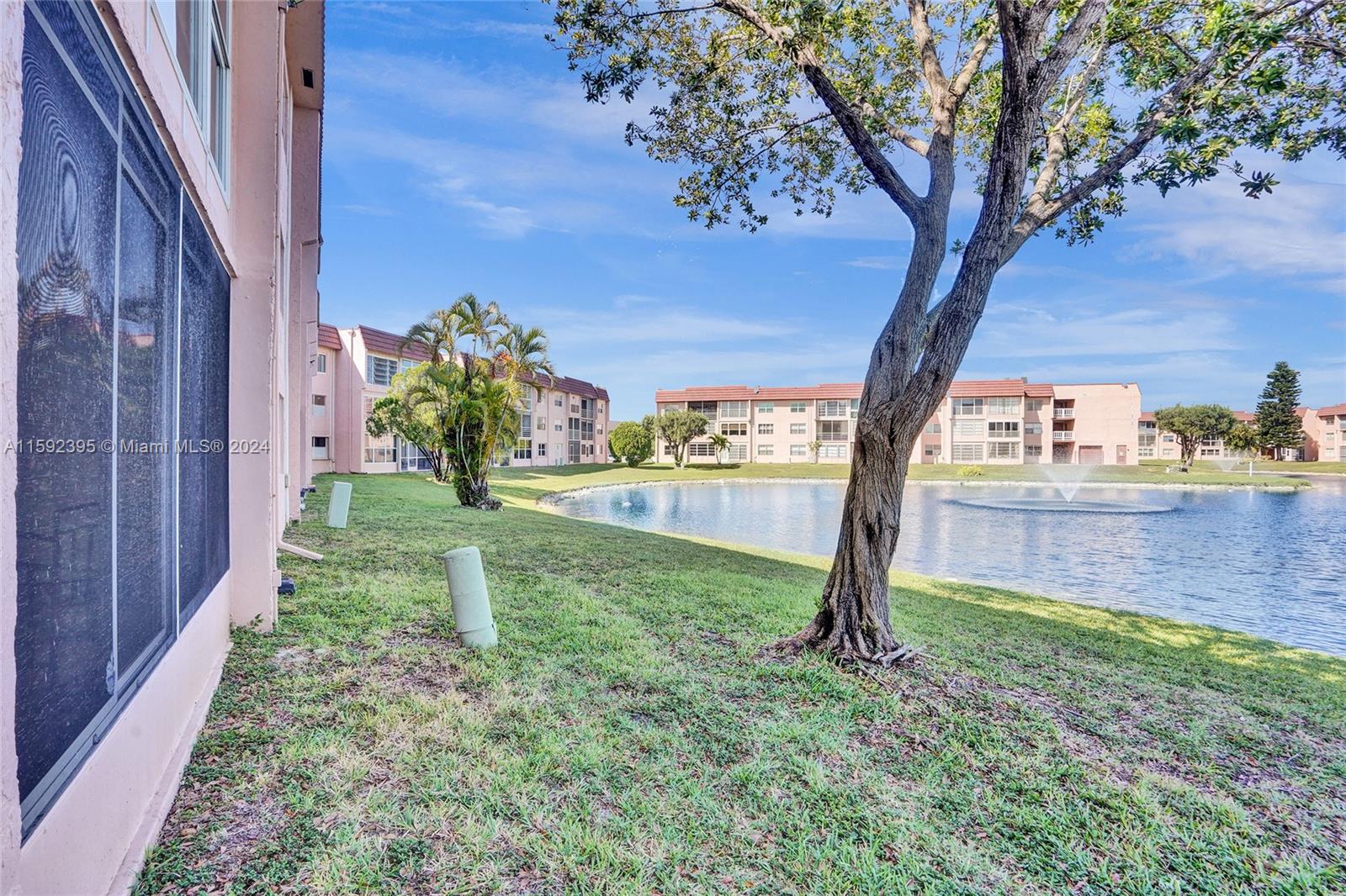 9440 Sunrise Lakes Blvd 111 Property Photo 27