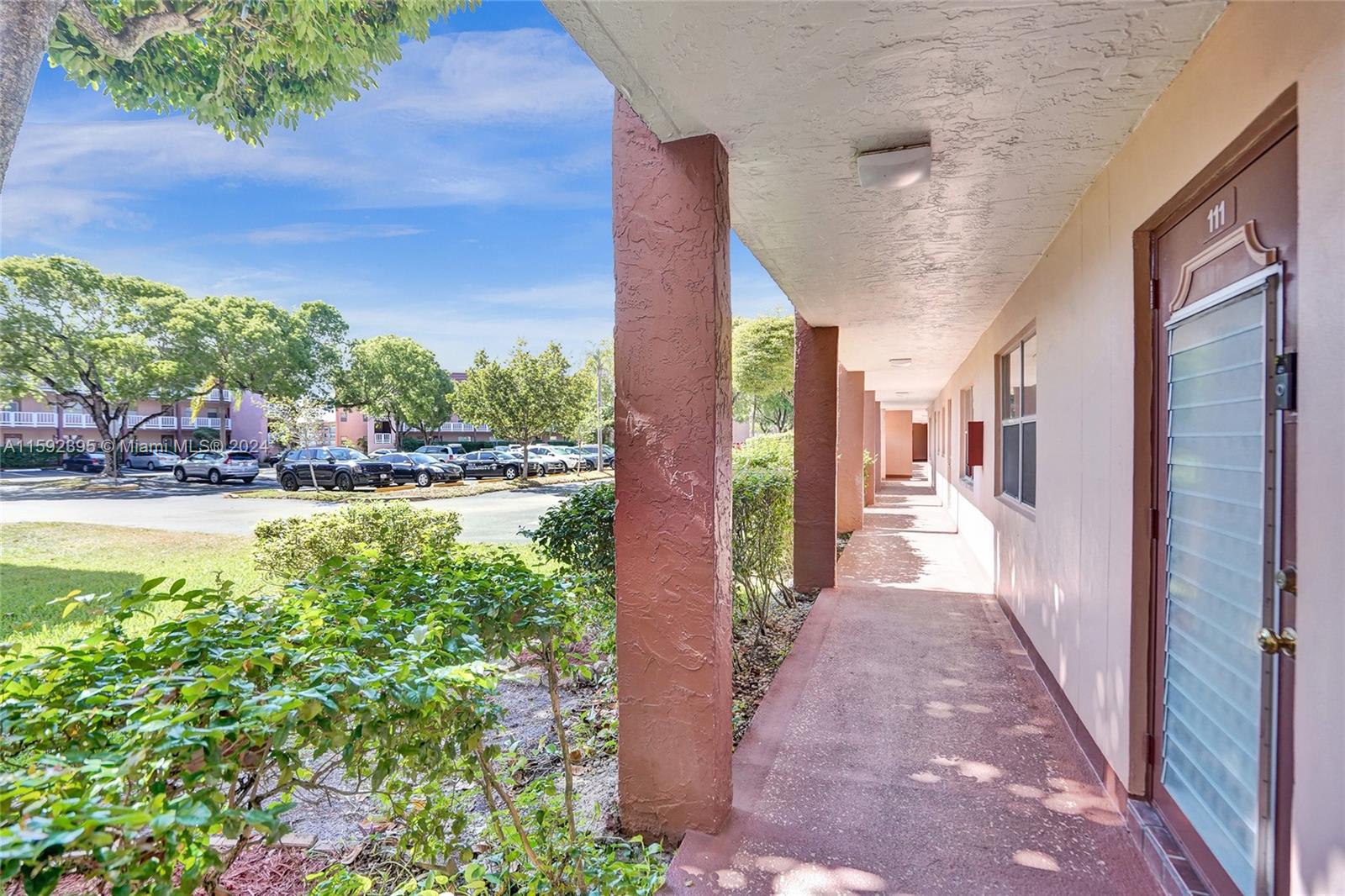 9440 Sunrise Lakes Blvd 111 Property Photo 37