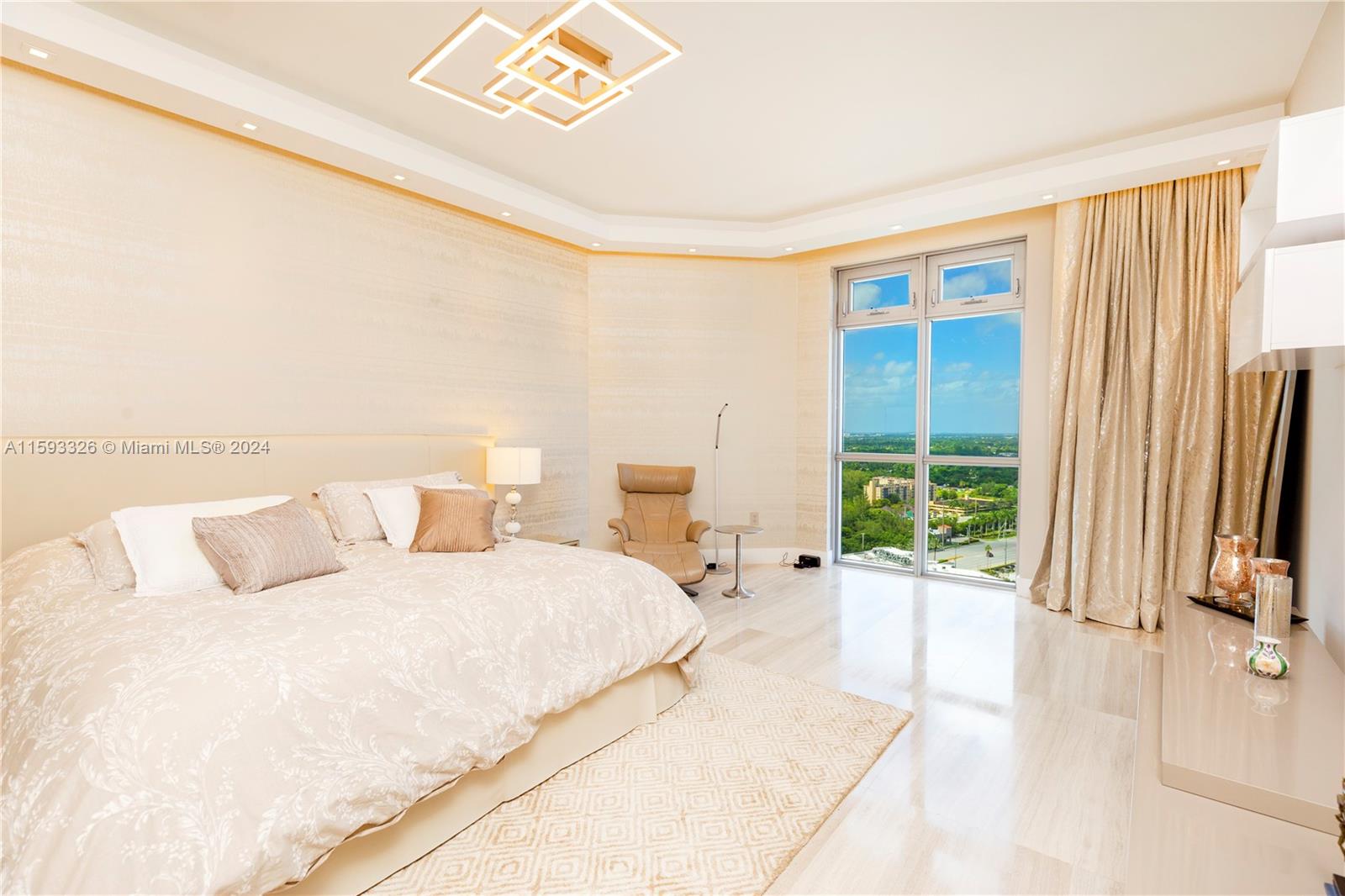 17301 Biscayne Blvd L-ph-10 Property Photo 13