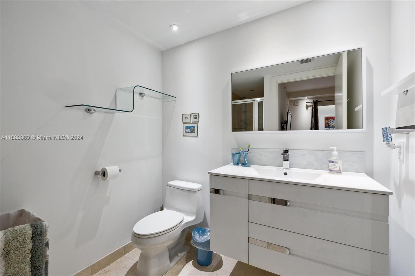 1800 S Ocean Dr 1401 Property Photo 17
