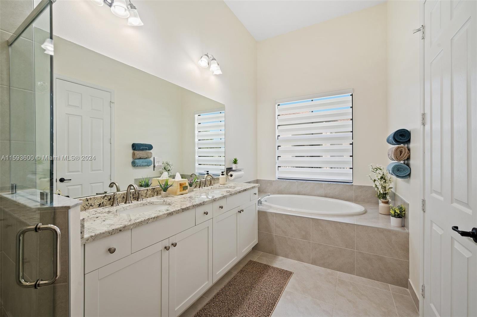 4939 Iron Horse Way Property Photo 17
