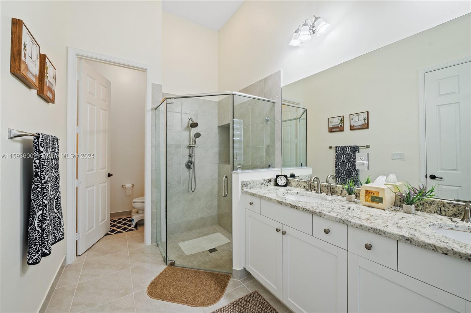 4939 Iron Horse Way Property Photo 18