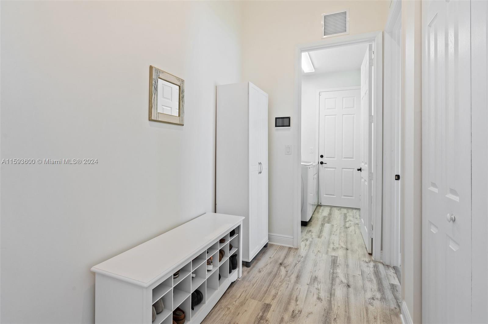 4939 Iron Horse Way Property Photo 24