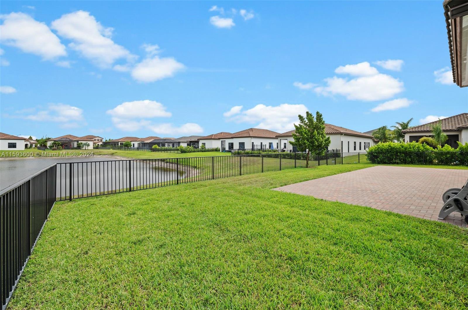 4939 Iron Horse Way Property Photo 30