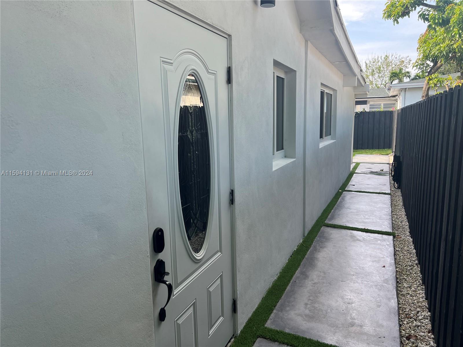 4290 Sw 9th St 2 Property Photo 5