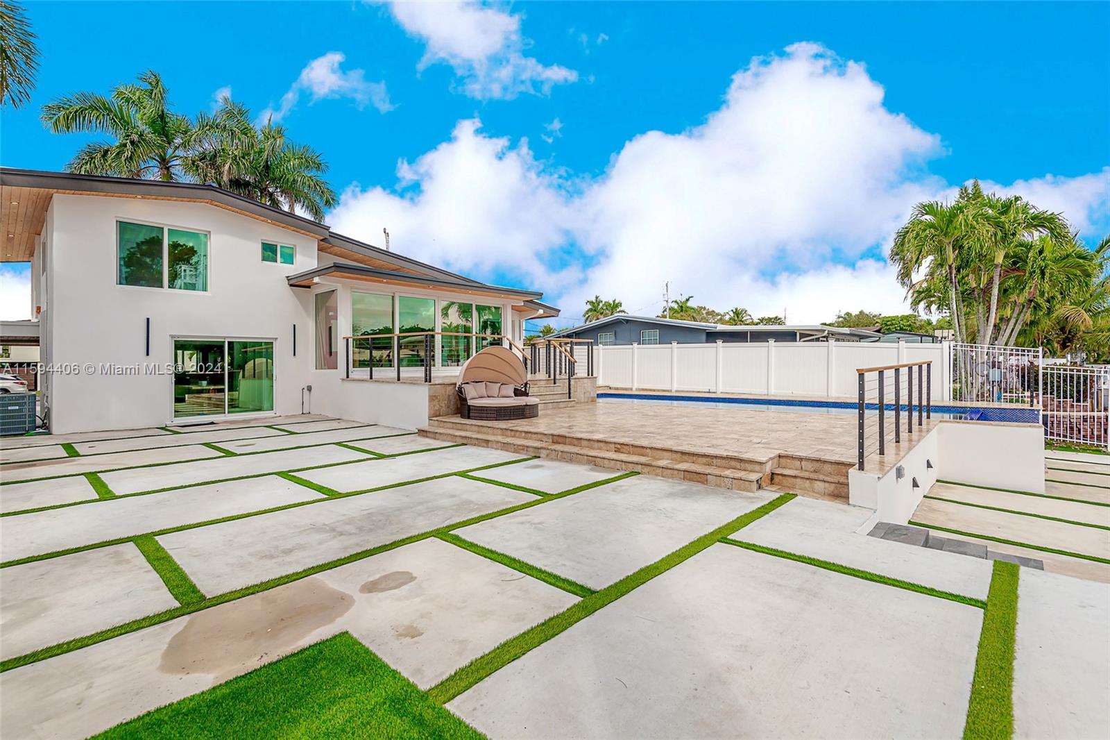 2436 Okeechobe Property Photo 47