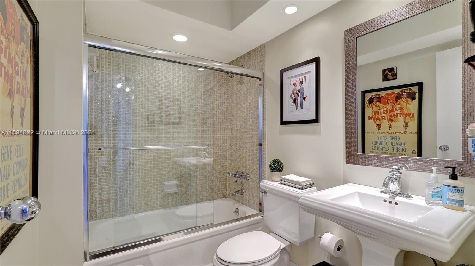 1500 S Ocean Dr 12h Property Photo 21
