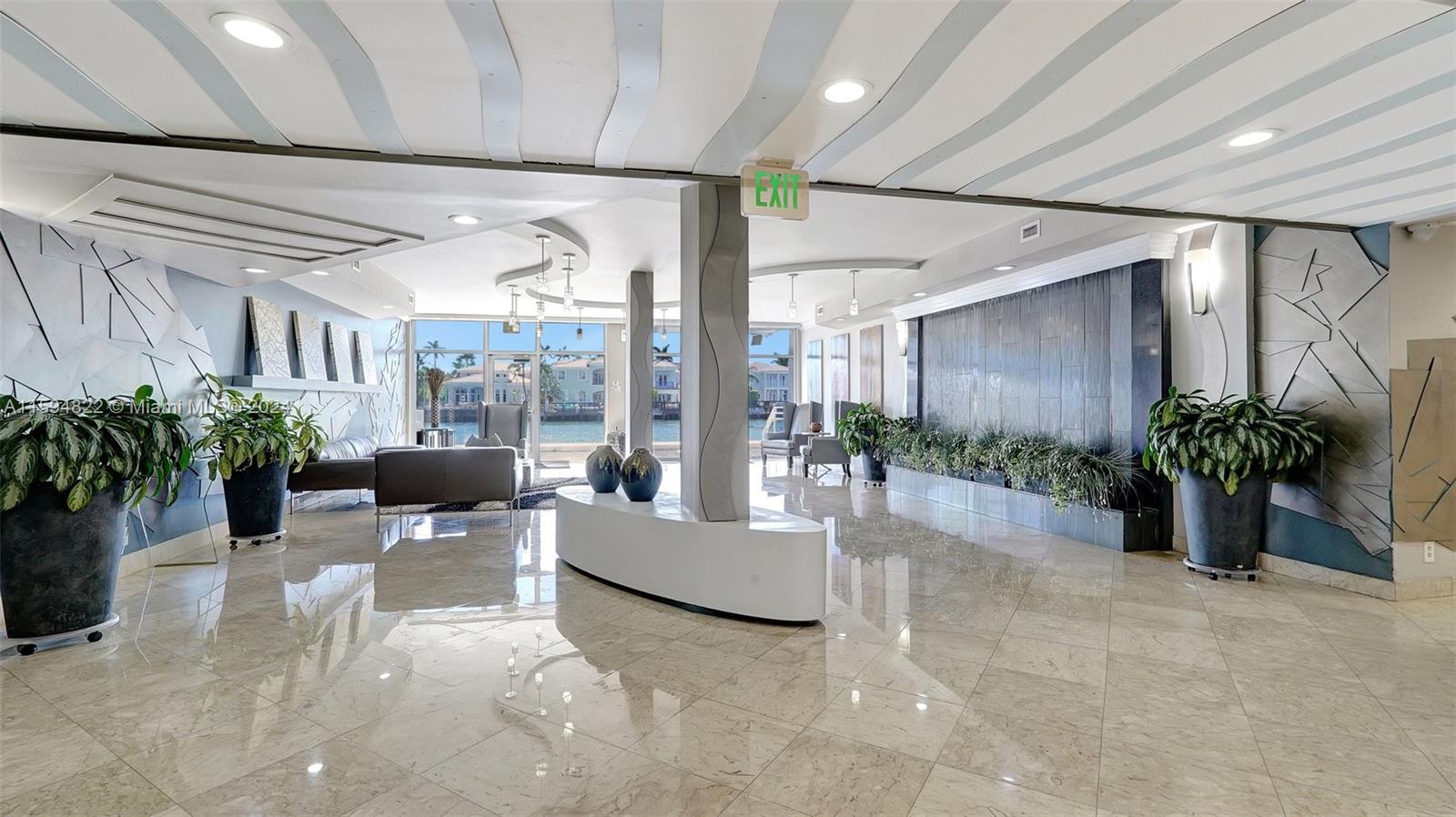 1500 S Ocean Dr 12h Property Photo 25