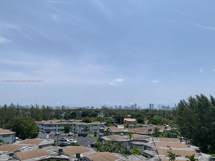 1750 Ne 191st St 628-4 Property Photo 1