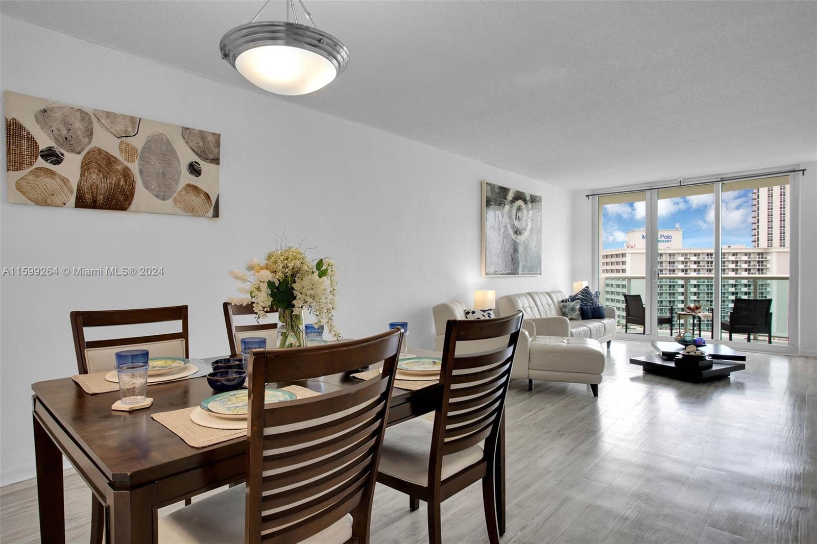 19370 Collins Ave 1125 Property Photo 7