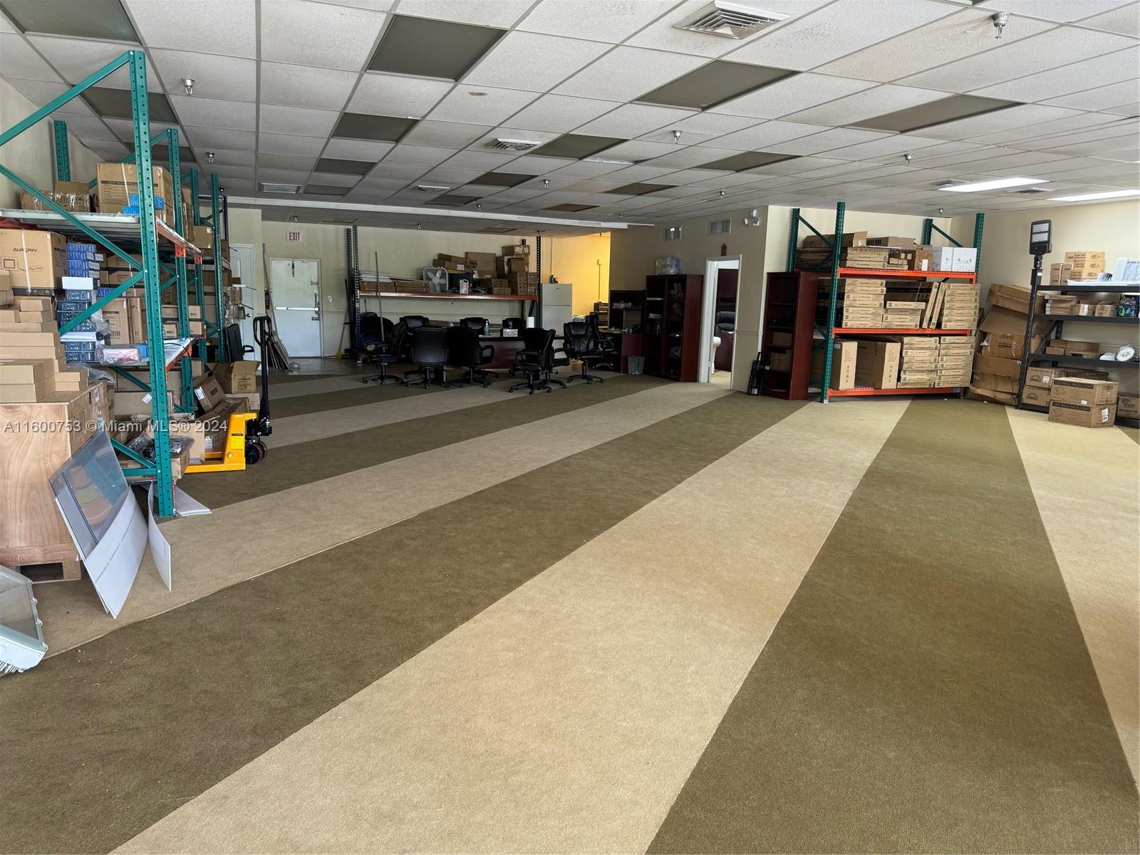 8322 W Oakland Park Blvd 8322-8324 Property Photo 3
