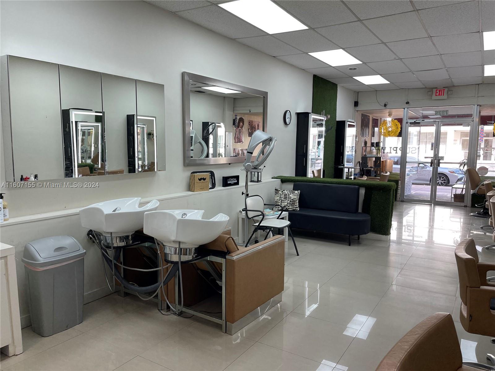 Beauty Salon For Sale Collins Ave Property Photo 4
