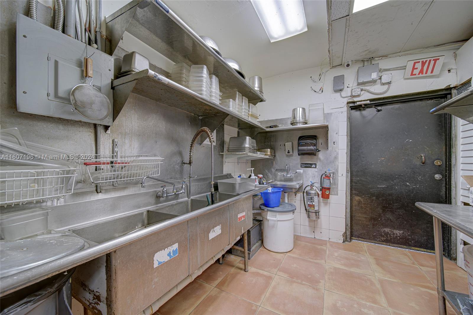 Restaurant With Real Estate Included For Sale In Miami Property Photo 7