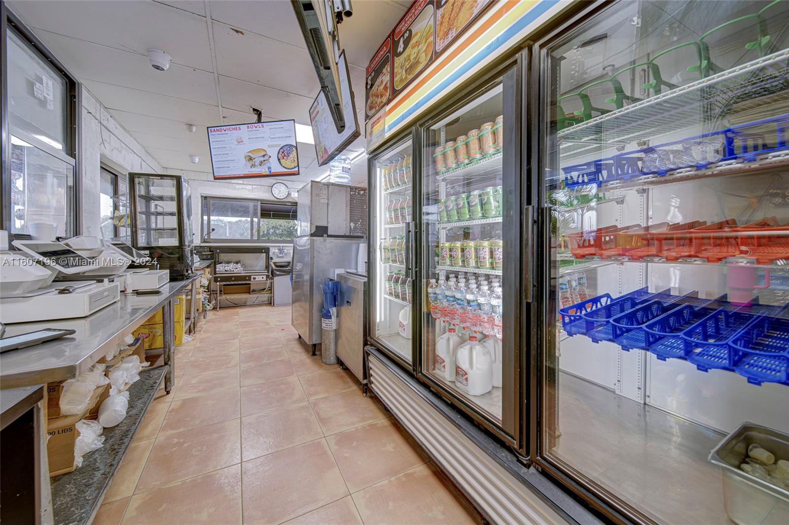 Restaurant With Real Estate Included For Sale In Miami Property Photo 15
