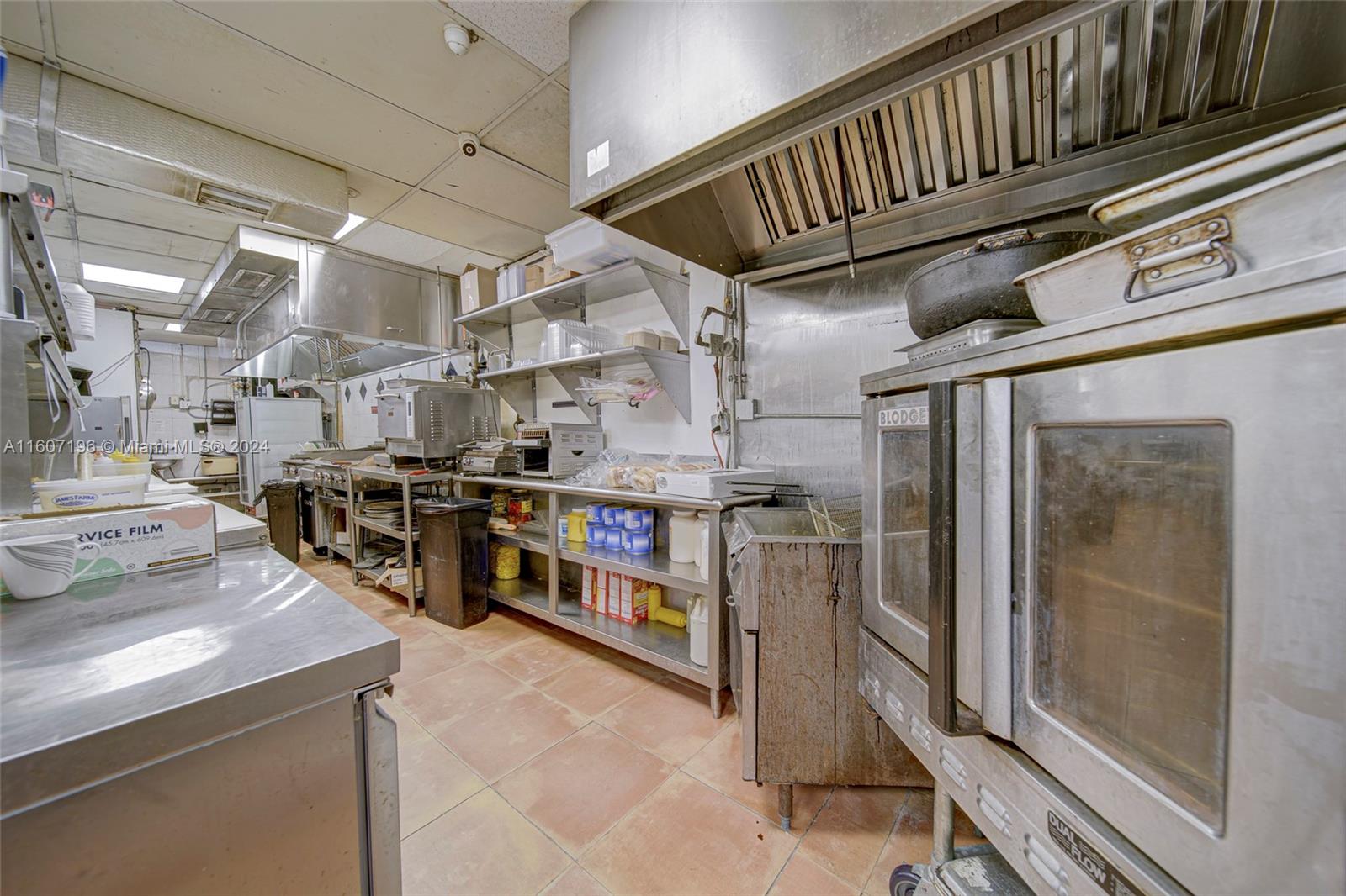 Restaurant With Real Estate Included For Sale In Miami Property Photo 22