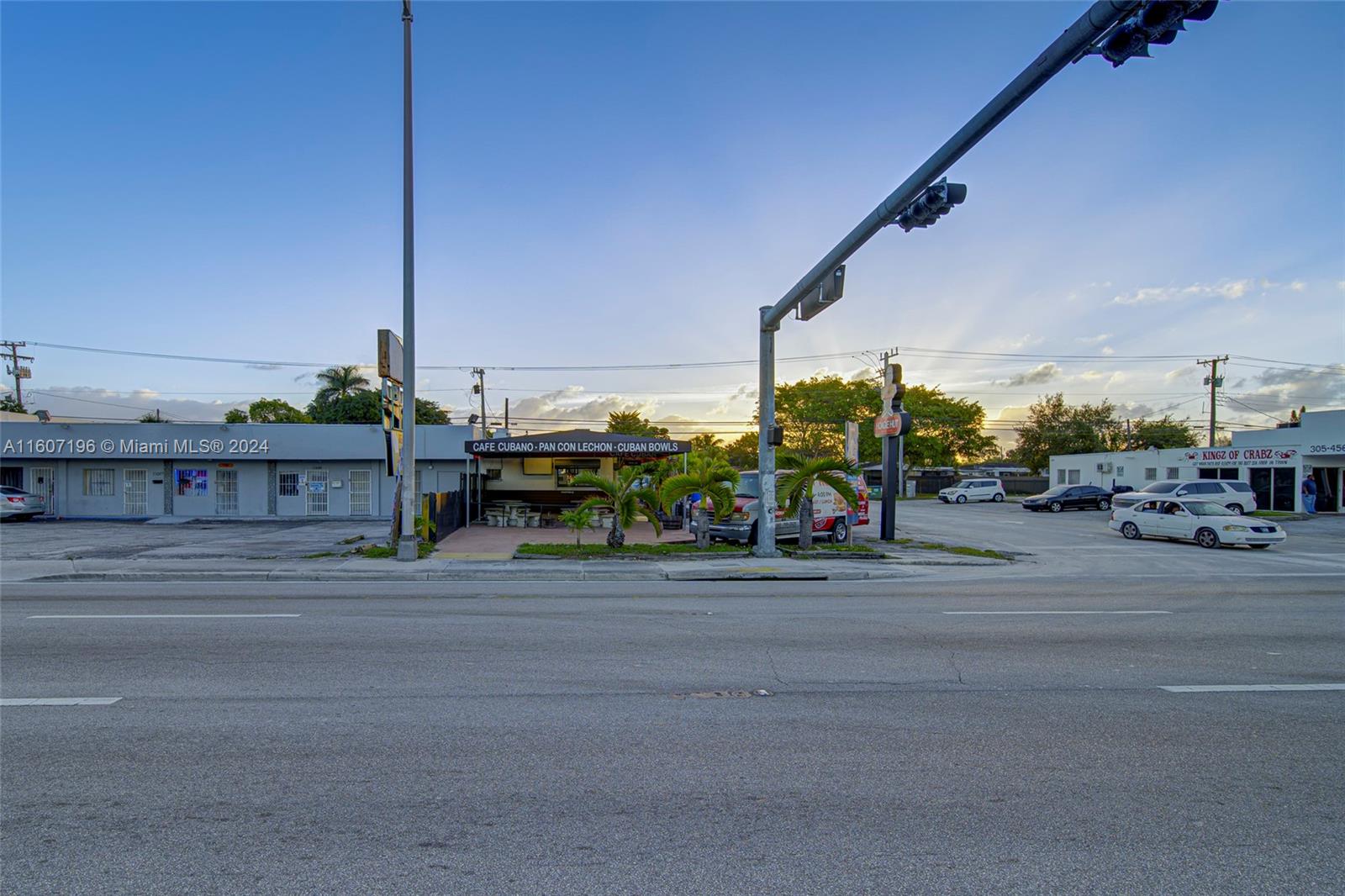 Restaurant With Real Estate Included For Sale In Miami Property Photo 31