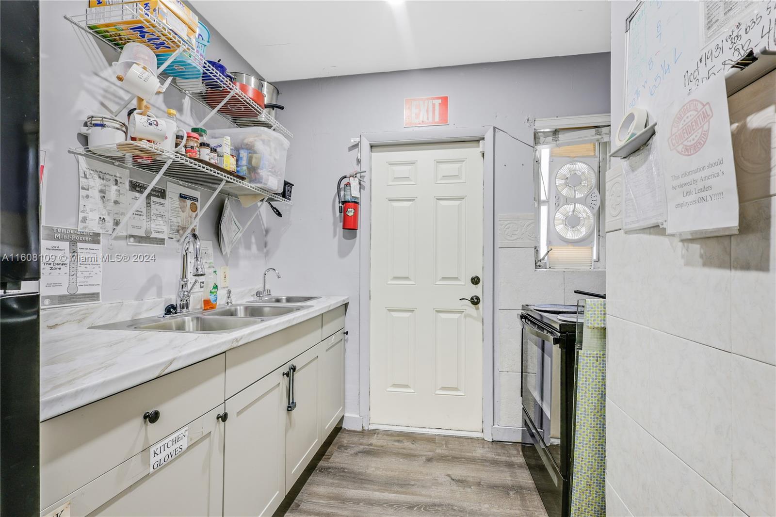 Property Photo 25