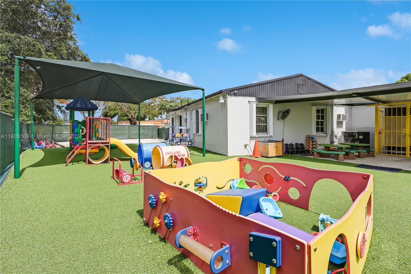 Property Photo 30