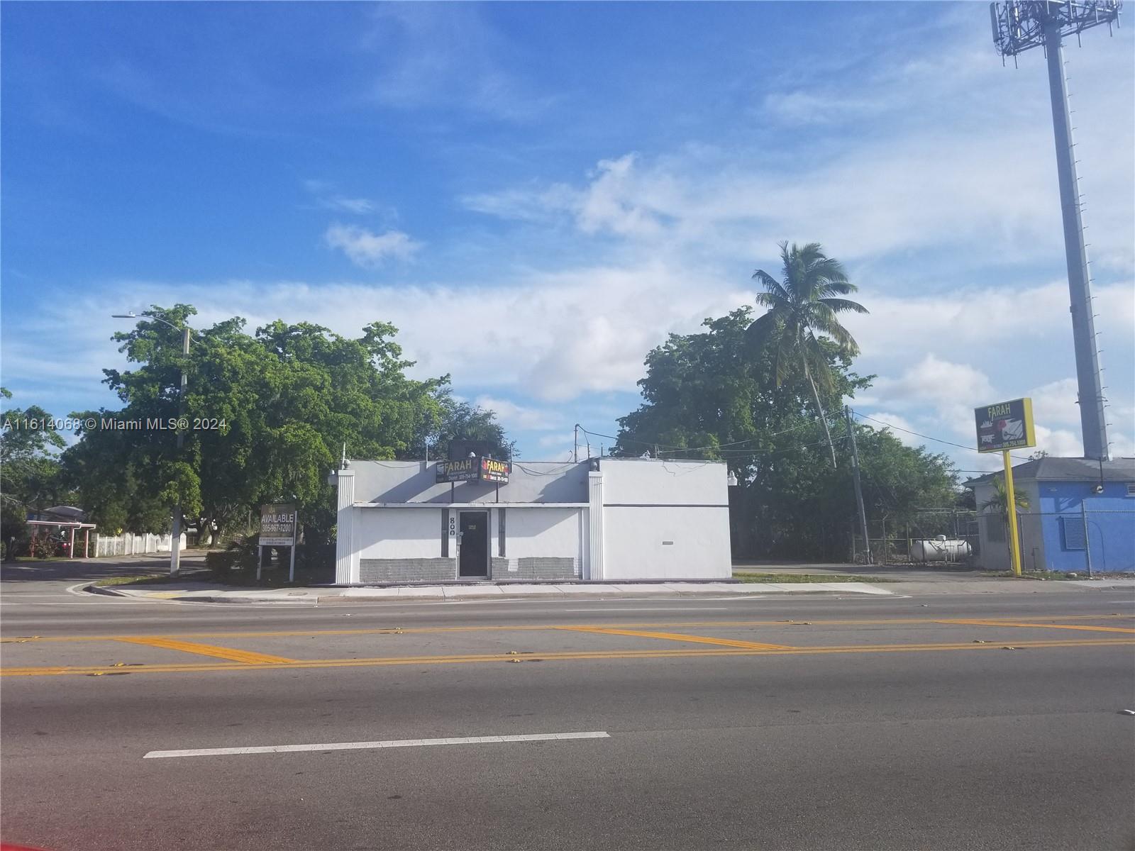 800 Nw 54th Street Property Photo 1