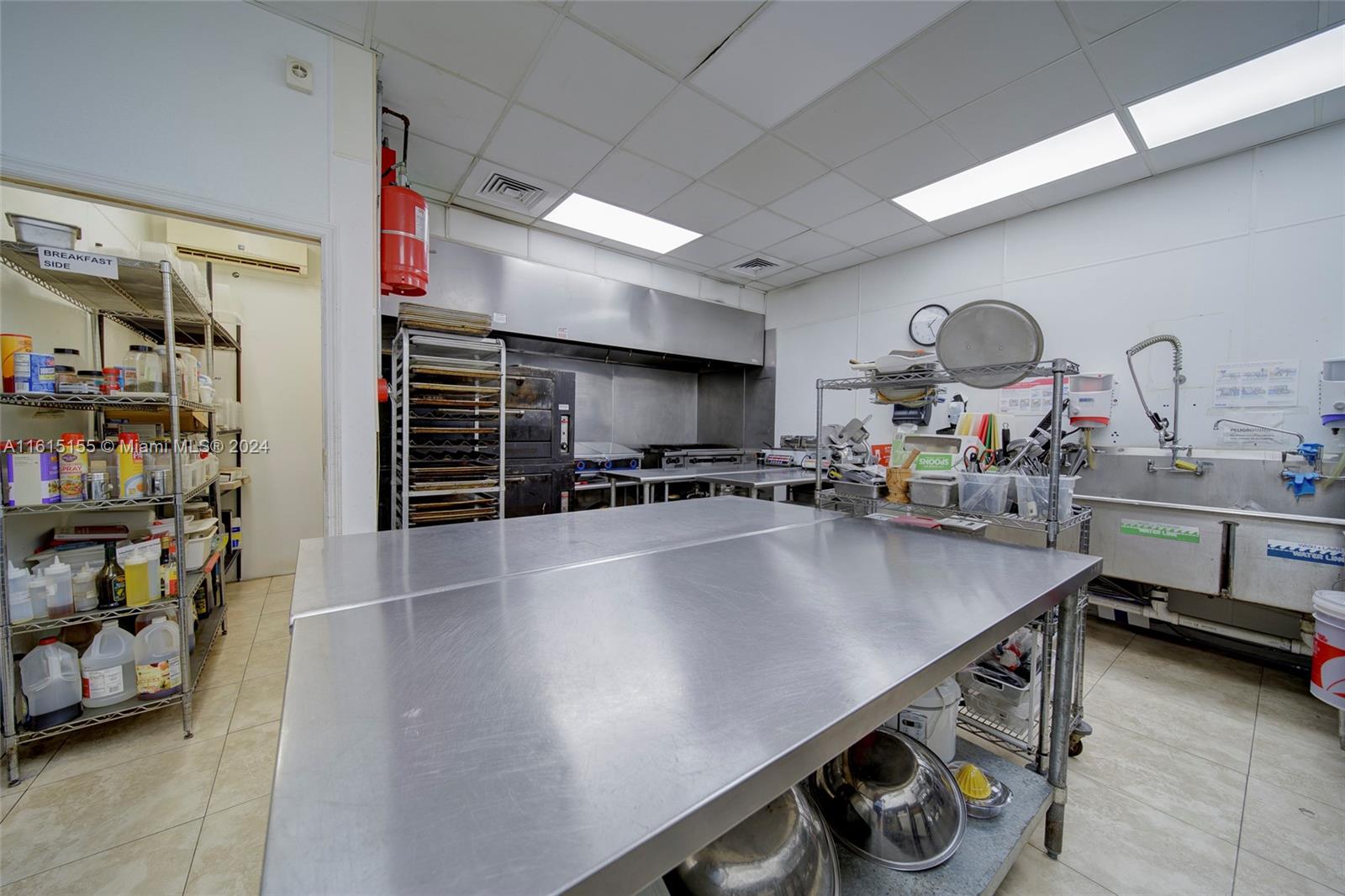 Commercial Kitchen For Lease On 8th Street Property Photo 1