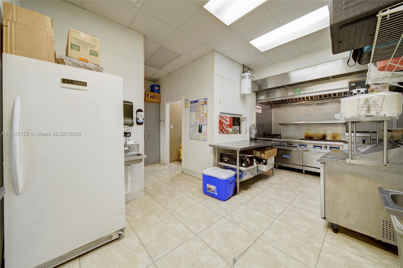 Commercial Kitchen For Lease On 8th Street Property Photo 12
