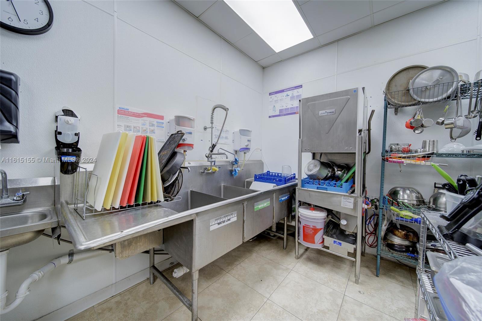 Commercial Kitchen For Lease On 8th Street Property Photo 16