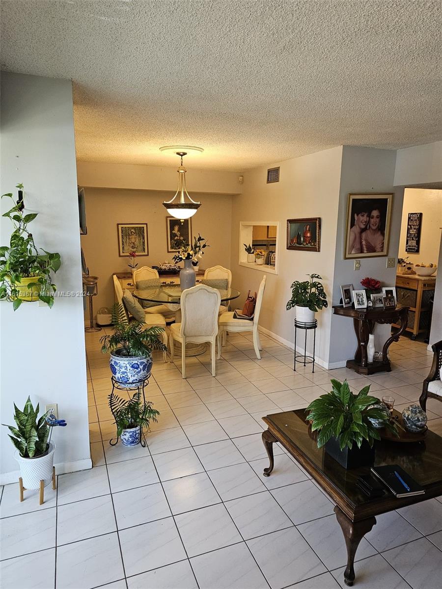 11780 Sw 18th St 327-2 Property Photo 2