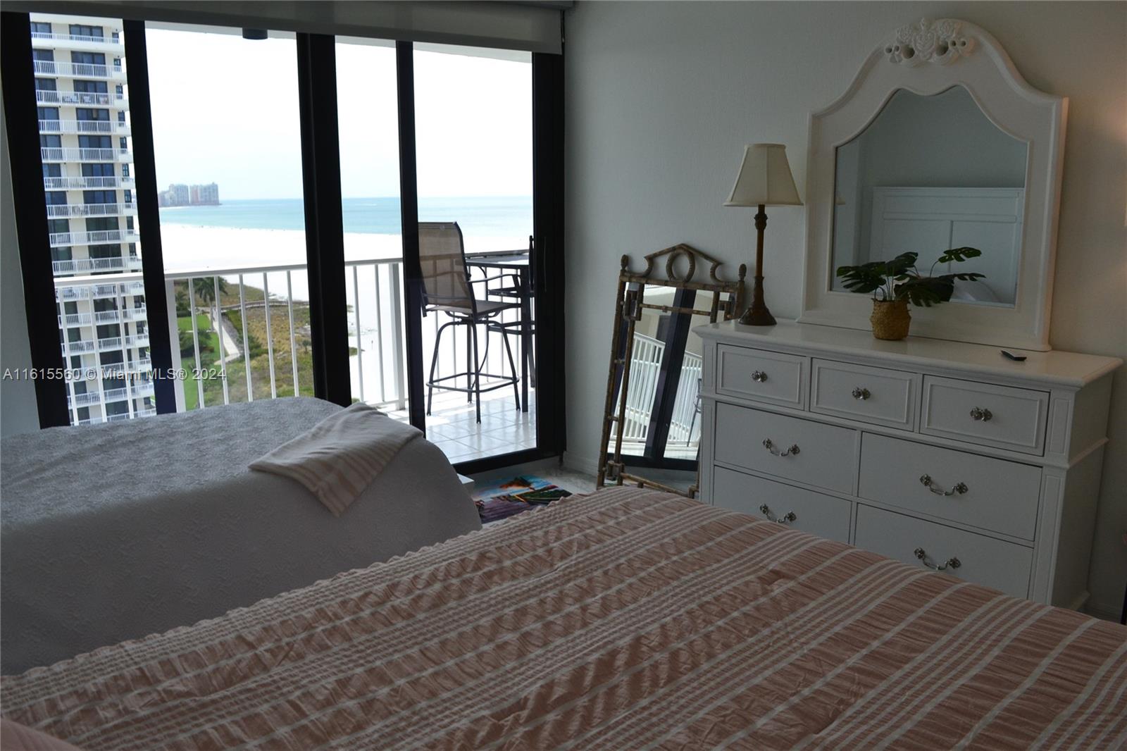 320 Seaview Court 2-1207 Property Photo 26