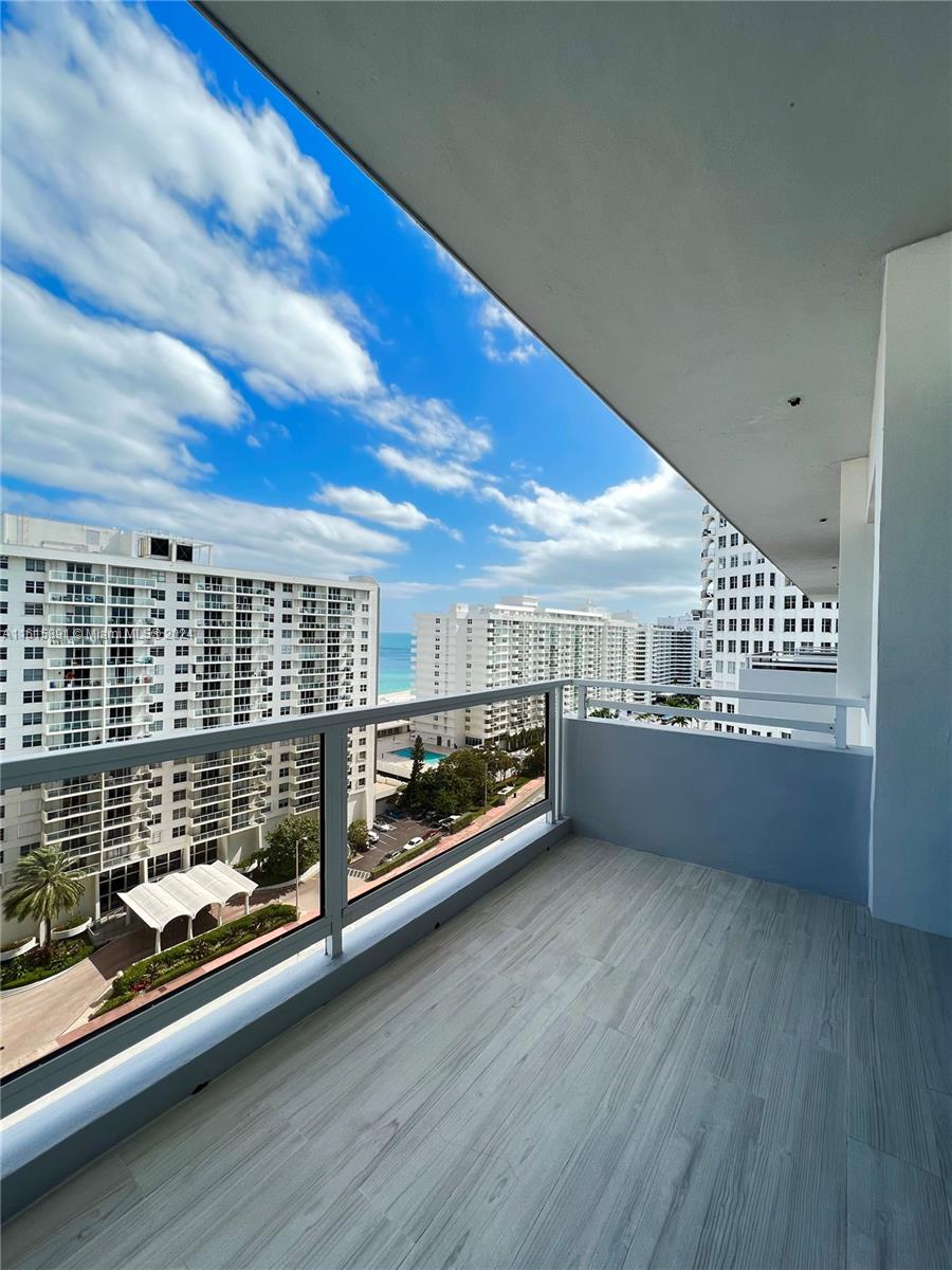 5700 Collins Ave 16b Property Photo 2